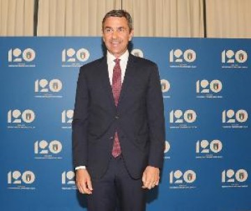 赛事直播-科斯塔库塔：我不是阿莱格里的球迷，但他是个赢家也是最佳选择