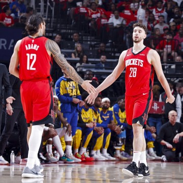 开云博彩-申京：亚当斯打替补一般来讲主力中锋不会开心 但我是个例外