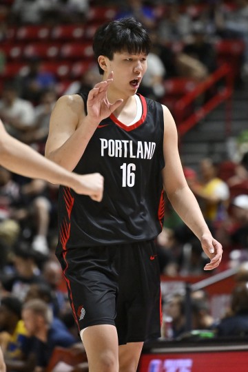 赛事直播-羡慕了？老鹰记者转发杨瀚森集锦：他不是我的维达斯，也不是你的维达斯，他是杨瀚森